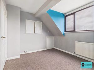 Bedroom- click for photo gallery